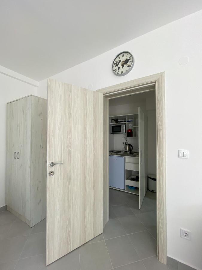 Apartments Monika Budva Exteriör bild