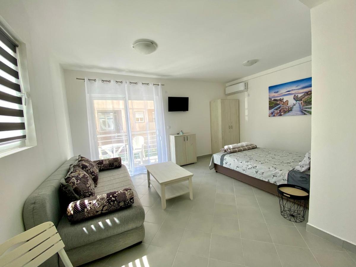 Apartments Monika Budva Exteriör bild